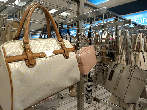 Clothing Store «Ross Dress for Less», reviews and photos, 6525 Dobbin Rd, Columbia, MD 21045, USA