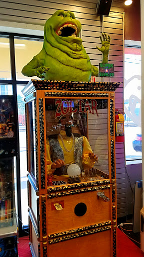 Music Store «Newbury Comics», reviews and photos, 859 Boston Providence Hwy, Norwood, MA 02062, USA