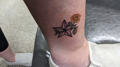 Tattoo Shop «Dallas Tattoo & Arts Company», reviews and photos, 2712 Live Oak St, Dallas, TX 75204, USA