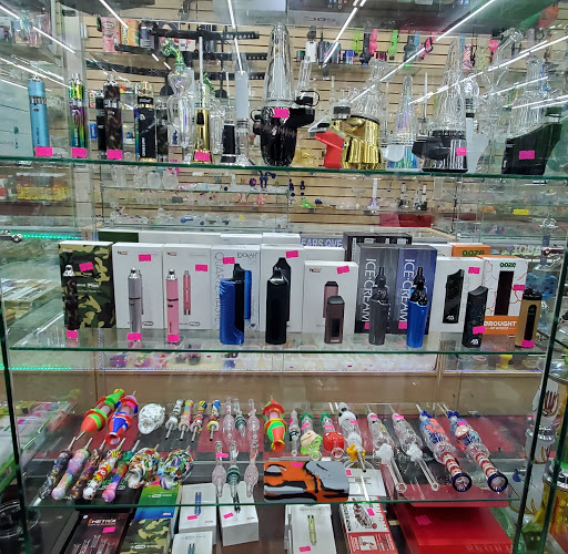 Vaporizer Store «King Discount Store», reviews and photos, 1264 S WW White Rd, San Antonio, TX 78220, USA