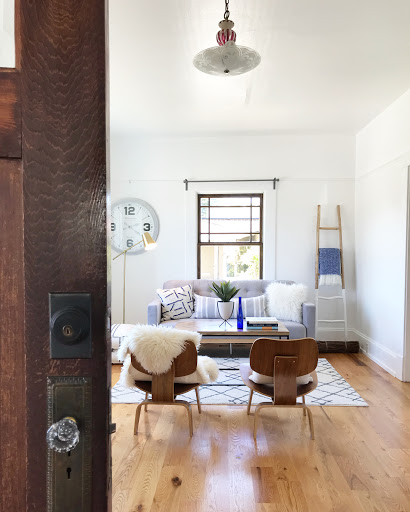 Rochelle Mort Home Staging and Interiors image