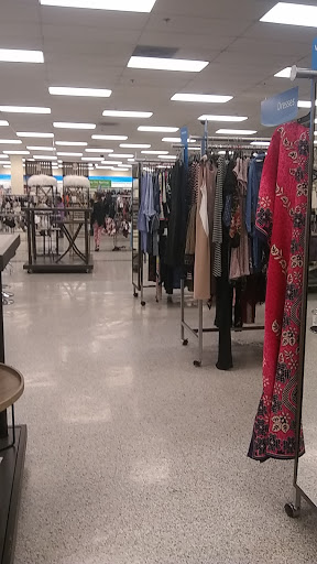 Clothing Store «Ross Dress for Less», reviews and photos, 151 N McDowell Blvd, Petaluma, CA 94954, USA