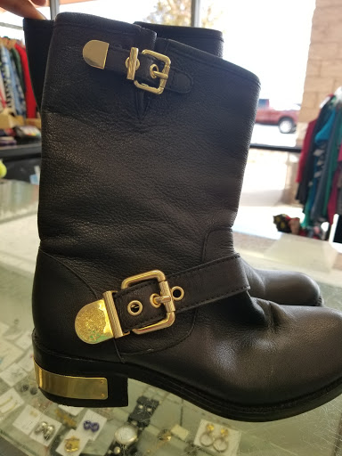 Thrift Store «Outreach Thrift Store», reviews and photos, 1715 S Rutherford Blvd, Murfreesboro, TN 37130, USA