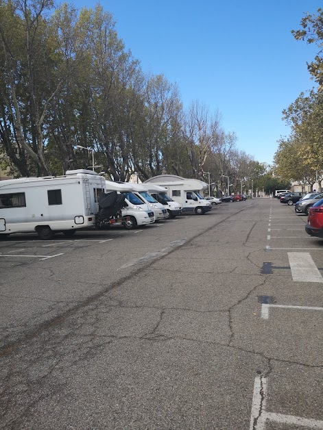 Aire de camping-car à Saint-Martin-de-Crau (Bouches-du-Rhône 13)
