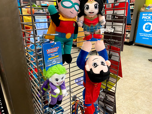 Pet Supply Store «Unleashed by Petco», reviews and photos, 520 S 23rd St, Philadelphia, PA 19146, USA