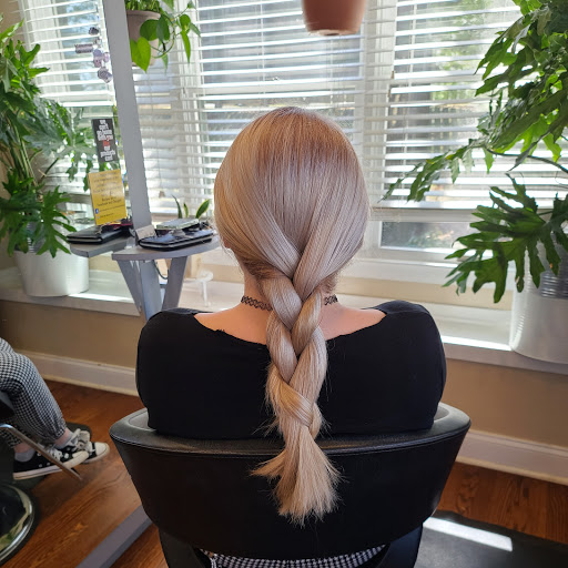 Beauty Salon «Color Bar Beauty Salon», reviews and photos, 519 N Mountain Rd, Harrisburg, PA 17112, USA