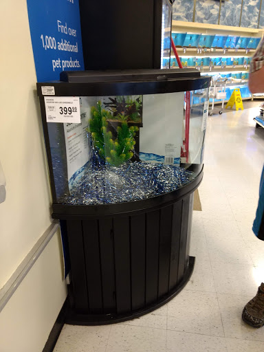 Pet Supply Store «PetSmart», reviews and photos, 6807 W Canal Dr, Kennewick, WA 99336, USA