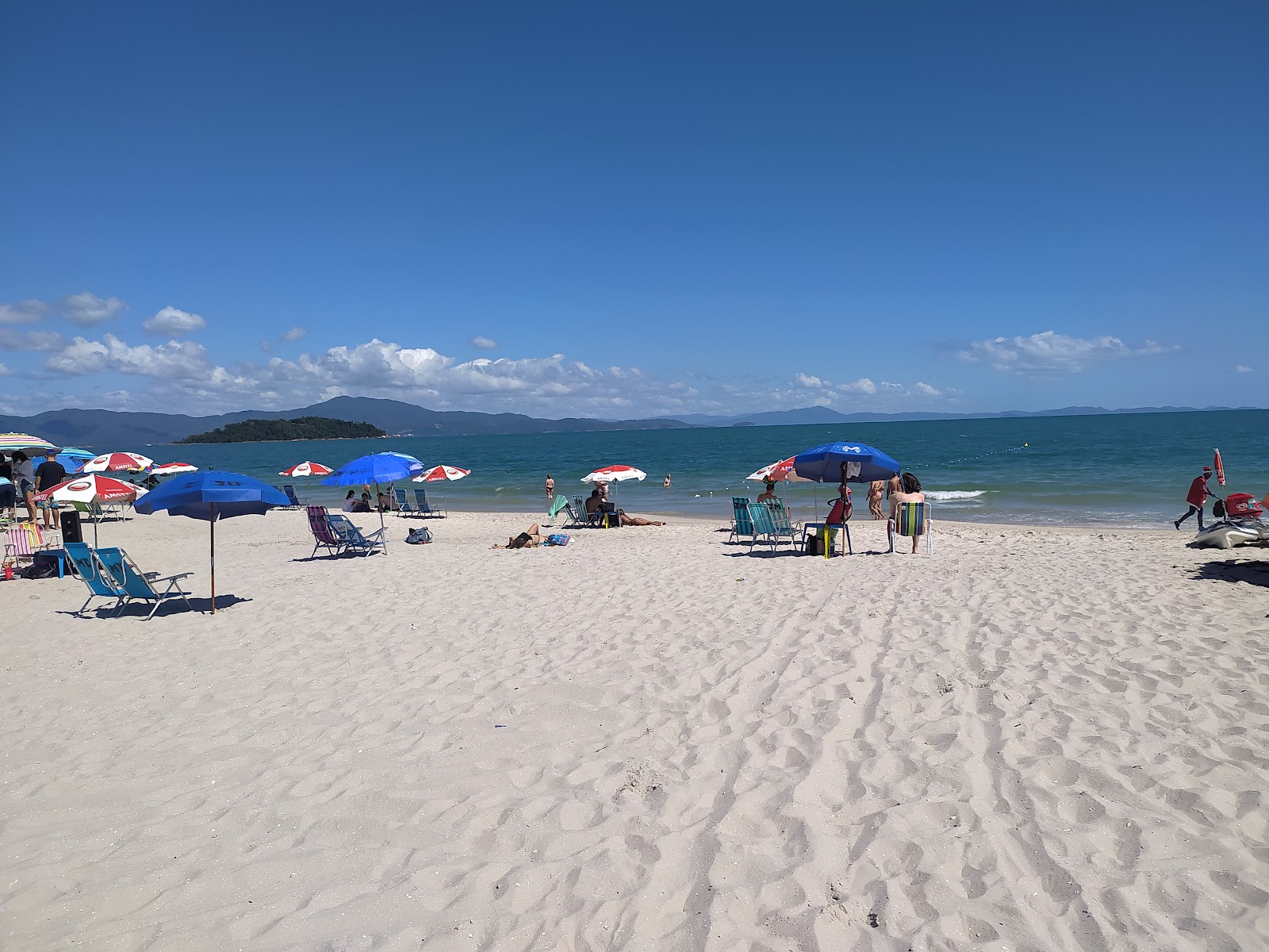 Foto de Praia Canasvieiras área de servicios