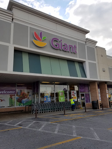 Giant, 11701 Beltsville Dr, Beltsville, MD 20705, USA, 