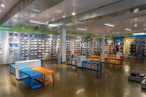 Running Store «Road Runner Sports», reviews and photos, 29 NW 23rd Pl, Portland, OR 97210, USA