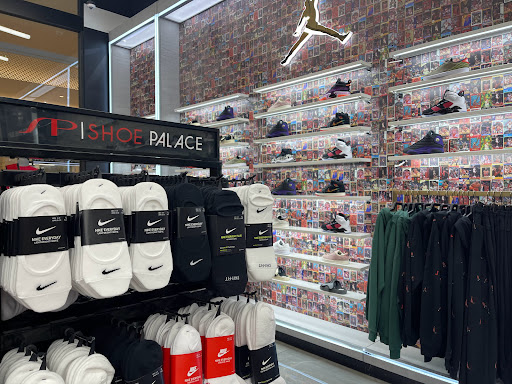 Shoe Store «Shoe Palace», reviews and photos, 2855 Stevens Creek Blvd, Santa Clara, CA 95050, USA