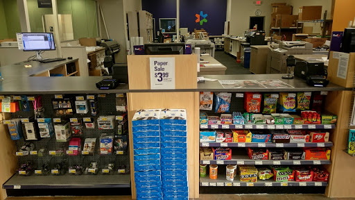 Print Shop «FedEx Office Print & Ship Center», reviews and photos, 6272 Mayfield Rd, Mayfield Heights, OH 44124, USA