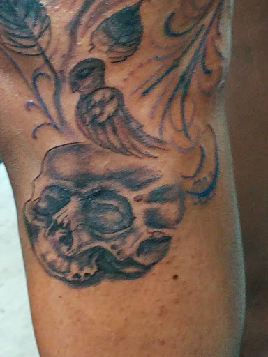 Tattoo Shop «Fine Art Tattoo», reviews and photos, 2732 W Thomas Rd, Phoenix, AZ 85017, USA