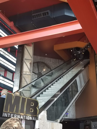 Movie Theater «Regal Cinemas Alamo Quarry 16», reviews and photos, 255 E Basse Rd, San Antonio, TX 78209, USA