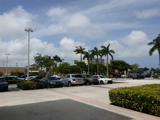 Shopping Mall «Skylake Mall», reviews and photos, 1770 NE Miami Gardens Dr, North Miami Beach, FL 33179, USA