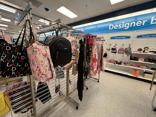 Clothing Store «Ross Dress for Less», reviews and photos, 6610 Mooretown Rd, Williamsburg, VA 23188, USA