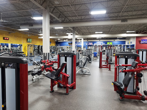 Gym «Club Fitness», reviews and photos, 1443 Bass Pro Drive, St Charles, MO 63301, USA
