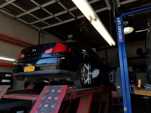 Tire Shop «Mavis Discount Tire», reviews and photos, 1479 U.S. 9, Wappingers Falls, NY 12590, USA