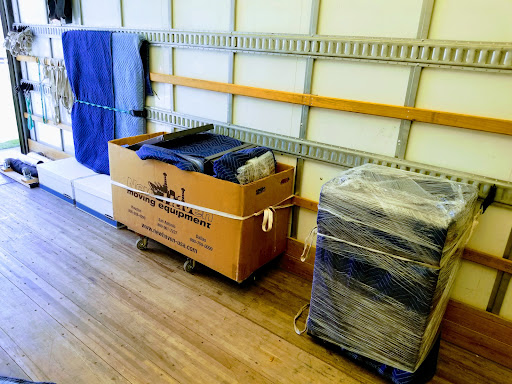 Moving Company «Black Ops Moving and Delivery», reviews and photos, 585 Bennett Ln, Lewisville, TX 75057, USA