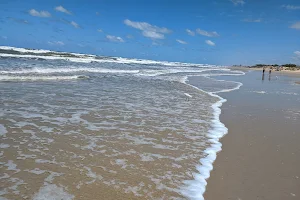 Praia Mariluz image