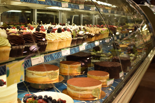 Grocery Store «Whole Foods Market», reviews and photos, 19440 NW Cornell Rd, Hillsboro, OR 97124, USA