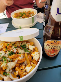 Plats et boissons du Restaurant québécois La Poutine Française à Limoges - n°8