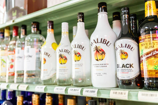 Liquor Store «R & H Liquor Stores», reviews and photos, 1662 TX-337 Loop, New Braunfels, TX 78130, USA