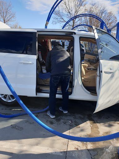 Car Wash «Car Wash Express Centennial», reviews and photos, 13333 E Briarwood Ave, Centennial, CO 80112, USA