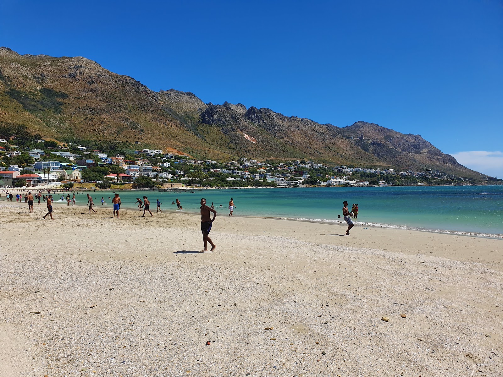 Gordon's Bay beach (Sir Lowry's Pass, Western Cape) on the map with