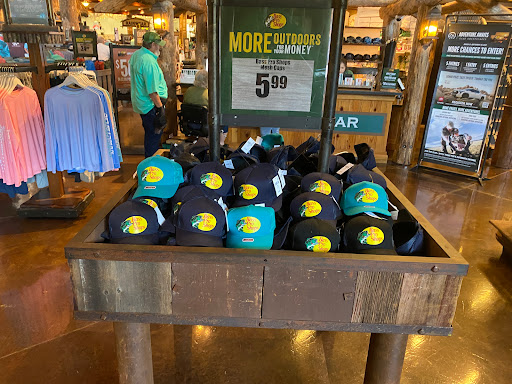 Sporting Goods Store «Bass Pro Shops», reviews and photos, 1000 Basspro Dr, Houston, TX 77047, USA