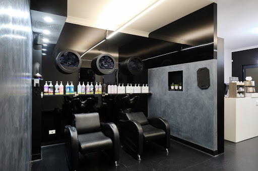 Hairdressing shops in Perth