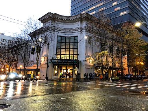 Clothing Store «Banana Republic», reviews and photos, 500 Pike St, Seattle, WA 98101, USA