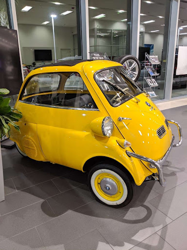 Used Car Dealer «Fields BMW of Daytona», reviews and photos, 1050 N Tomoka Farms Rd, Daytona Beach, FL 32124, USA