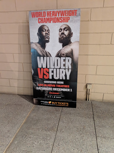 Movie Theater «Regal Cinemas Kansas City 18», reviews and photos, 3200 Ameristar Dr, Kansas City, MO 64161, USA