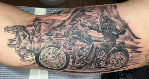 Tattoo Shop «Moth Studio», reviews and photos, 428 W Commercial St, Springfield, MO 65803, USA