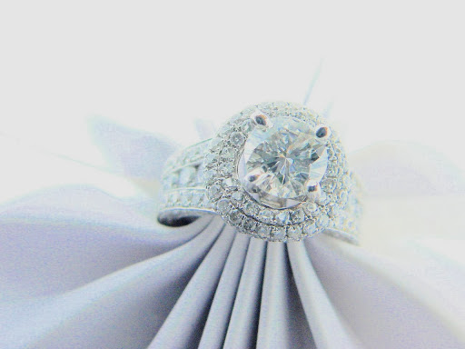 Jewelry Store «N.J. Diamonds», reviews and photos, 5601 Schaefer Rd, Dearborn, MI 48126, USA