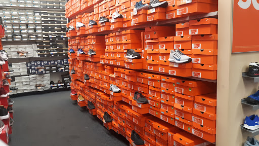 Shoe Store «Rack Room Shoes», reviews and photos, 5443 Factory Shops Blvd #220, Ellenton, FL 34222, USA