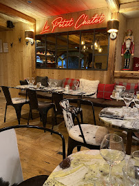 Atmosphère du Restaurant Le Petit Chalet à Annecy - n°14