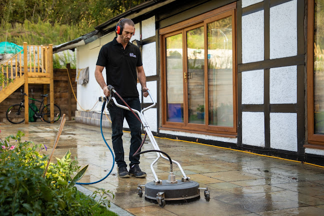 Reviews of Pow Wash - Exterior Cleaning Services in London - House cleaning service