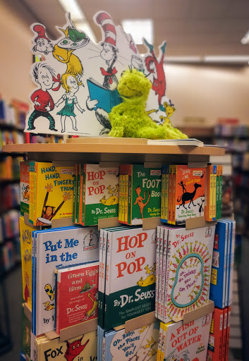 Book Store «Barnes & Noble», reviews and photos, 1991 Sproul Rd, Broomall, PA 19008, USA