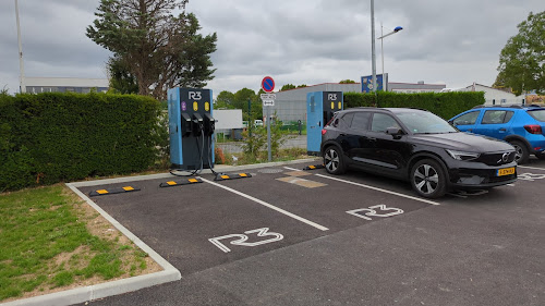 Borne de recharge de véhicules électriques Threeforce Charging Station Joué-lès-Tours