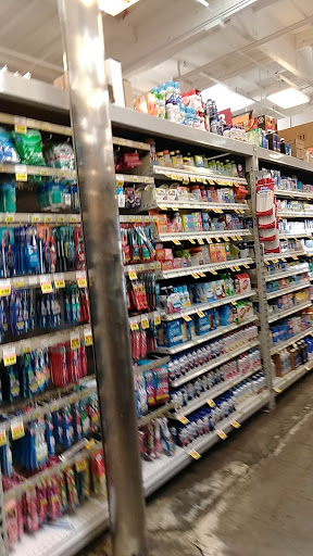 Grocery Store «Food 4 Less», reviews and photos, 4400 Slauson Ave, Maywood, CA 90270, USA