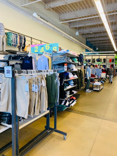 Clothing Store «Old Navy», reviews and photos, 3020 Brandywine Pkwy, Wilmington, DE 19803, USA