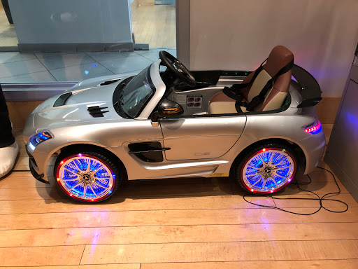 Mercedes Benz Dealer «Silver Star Motors», reviews and photos, 36-11 Northern Blvd, Long Island City, NY 11101, USA