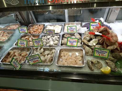 Supermarket «Nino Salvaggio International», reviews and photos, 17496 Hall Rd, Charter Twp of Clinton, MI 48038, USA