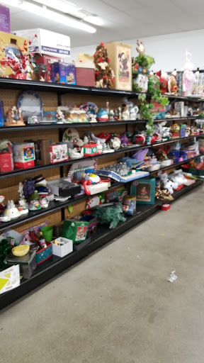 Thrift Store «The Salvation Army Family Store & Donation Center», reviews and photos