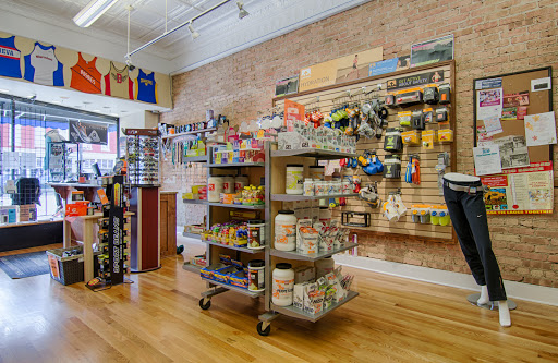 Sporting Goods Store «Geneva Running Outfitters», reviews and photos, 221 W State St, Geneva, IL 60134, USA