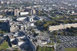 Hospital Center University De Lille image