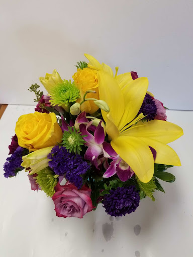 Florist «Bundle Of Roses», reviews and photos, 763 Elden St, Herndon, VA 20170, USA