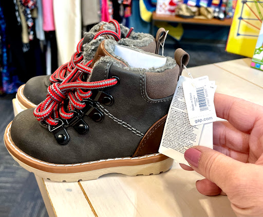 Thrift Store «Missions Thrift Store», reviews and photos, 2721 E Millbrook Rd, Raleigh, NC 27604, USA